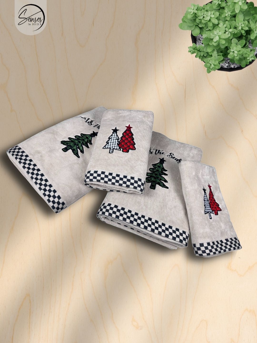 'Its the Season' Festive Embroidery 4 Piece Towel Set