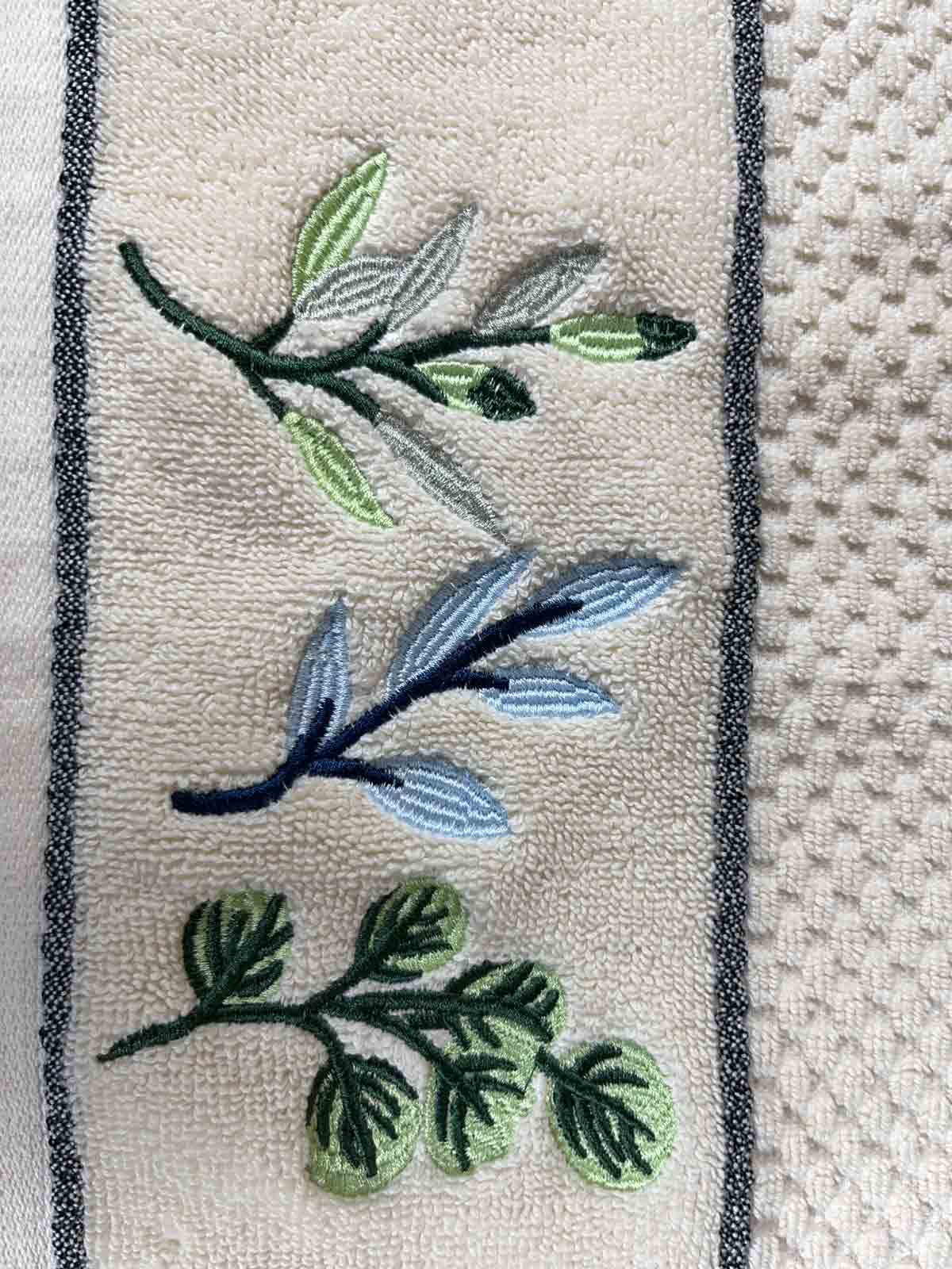 4 Piece Blue Bells Embroidery Towel Set-Style 4