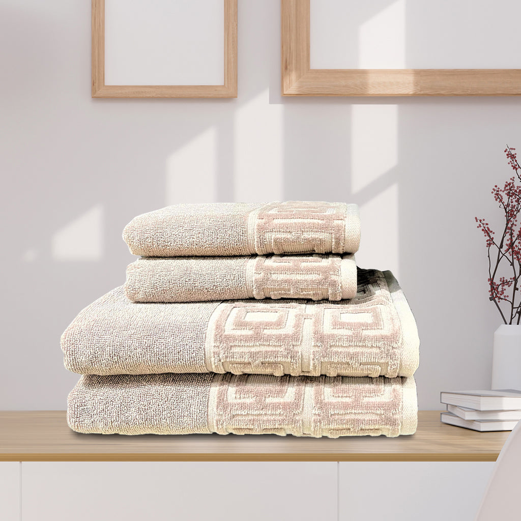 4 Piece Towels Set with Sheared Border (Light Purple)